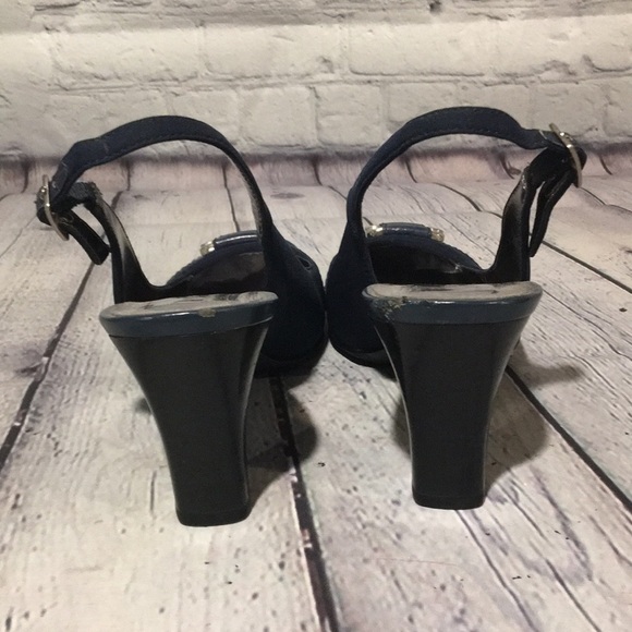 Etienne Aigner Navy Sling back heels Sz 6M - Picture 5 of 7